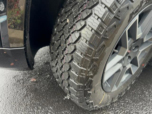 new 2026 GMC Terrain car, priced at $39,038