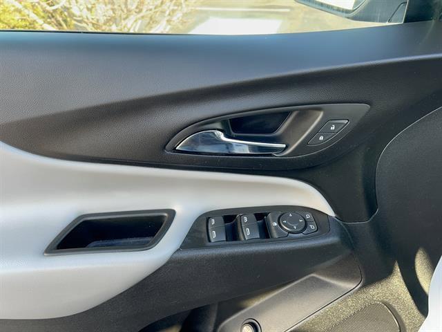 used 2024 Chevrolet Equinox car, priced at $22,498