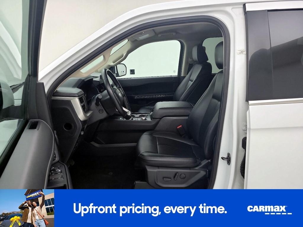 used 2024 Ford Expedition car, priced at $41,998