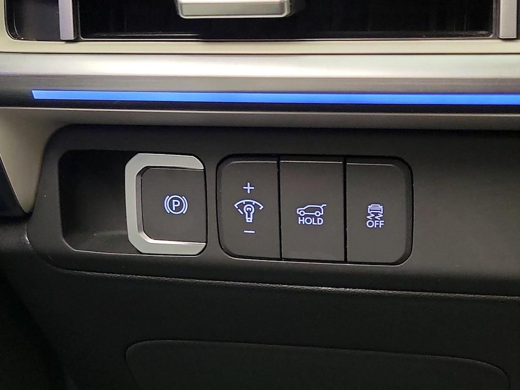 used 2025 Hyundai Santa Fe car, priced at $39,998