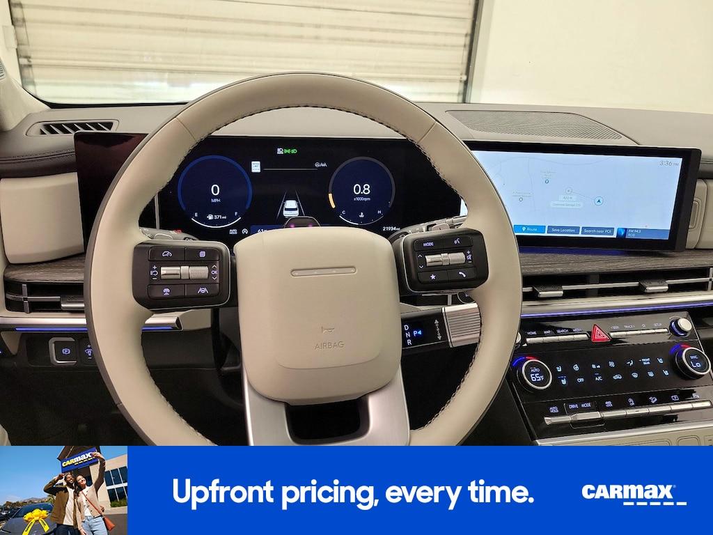 used 2025 Hyundai Santa Fe car, priced at $39,998