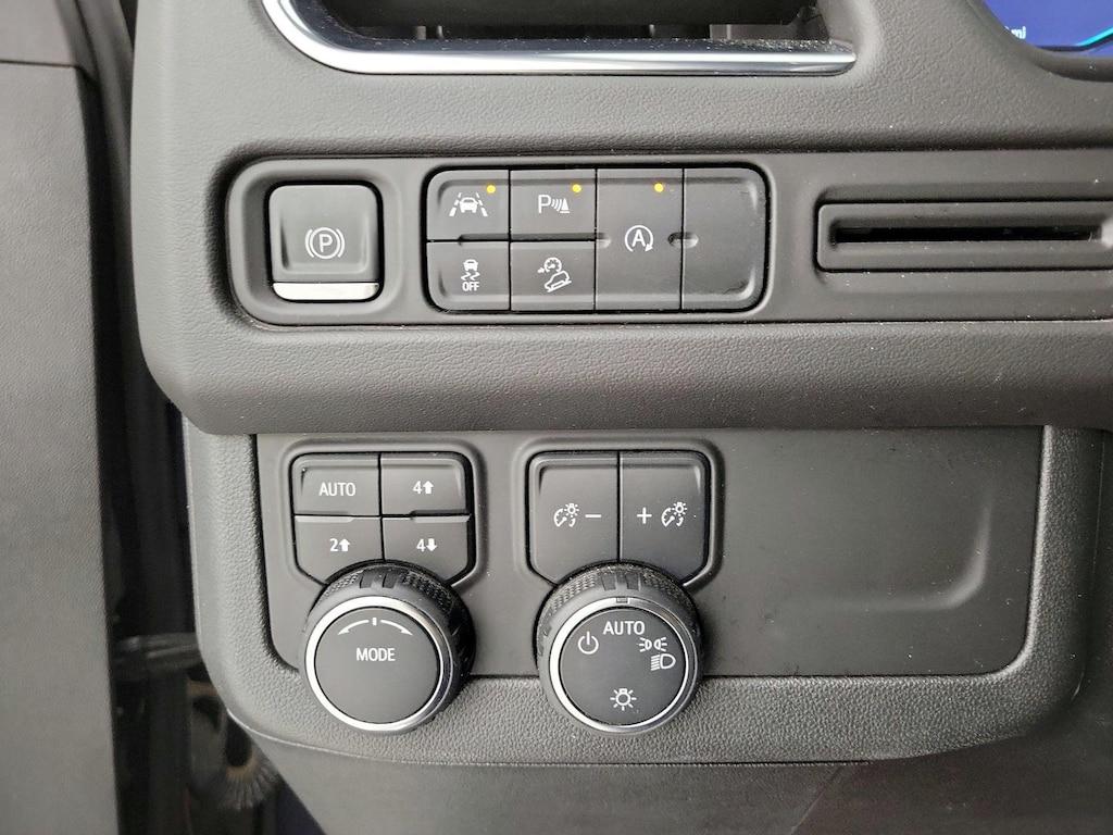 used 2023 Chevrolet Suburban car, priced at $51,998