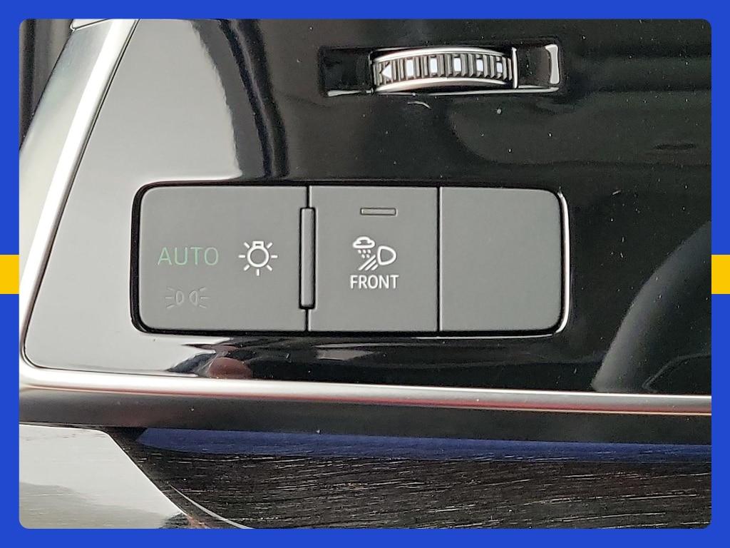 used 2023 Audi Q7 car, priced at $39,998