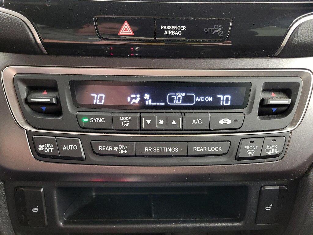 used 2022 Honda Pilot car, priced at $31,998