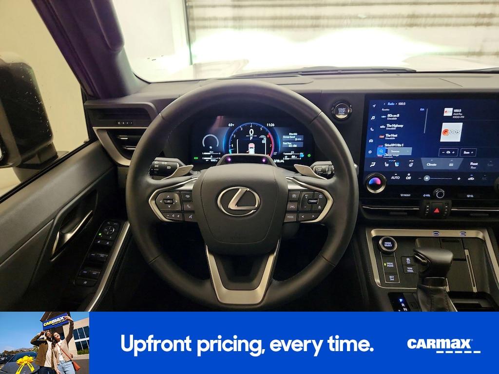 used 2025 Lexus GX 550 car, priced at $83,998