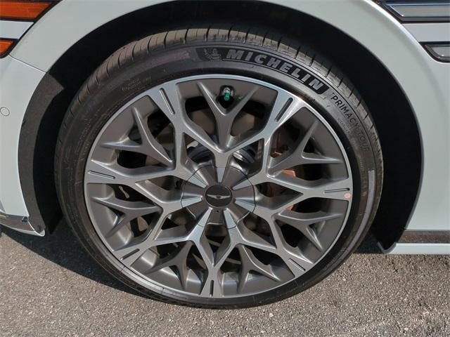 new 2026 Genesis G90 car, priced at $102,315