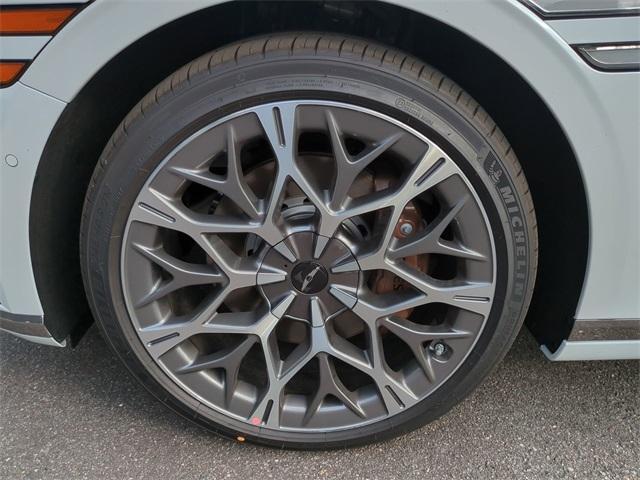 new 2026 Genesis G90 car, priced at $102,410