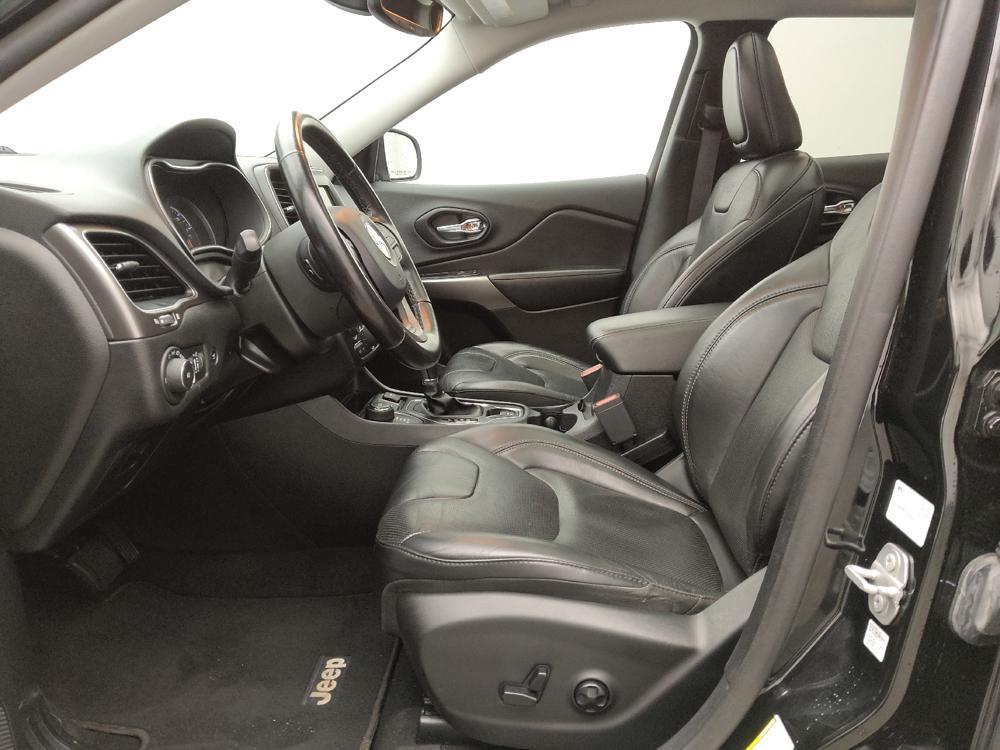 used 2020 Jeep Cherokee car, priced at $18,395