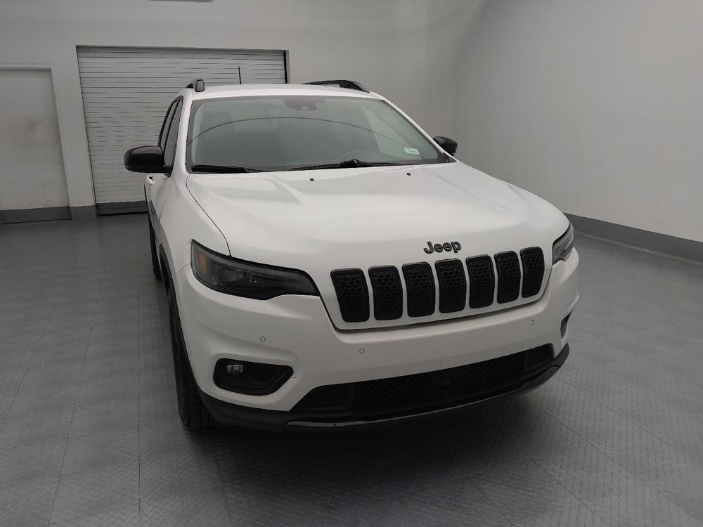 used 2023 Jeep Cherokee car, priced at $22,895