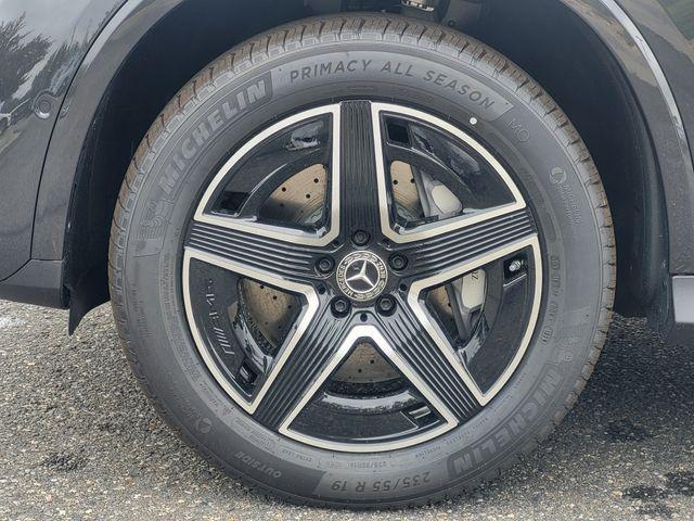 new 2026 Mercedes-Benz GLC 300 car, priced at $59,935