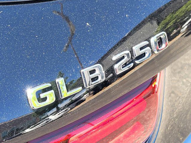 new 2026 Mercedes-Benz GLB 250 car, priced at $521