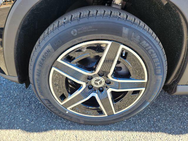 used 2026 Mercedes-Benz GLC 300 car, priced at $47,277