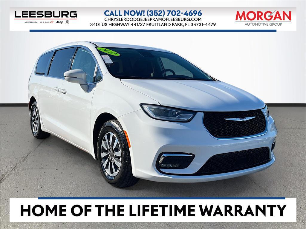 used 2022 Chrysler Pacifica Hybrid car, priced at $26,834
