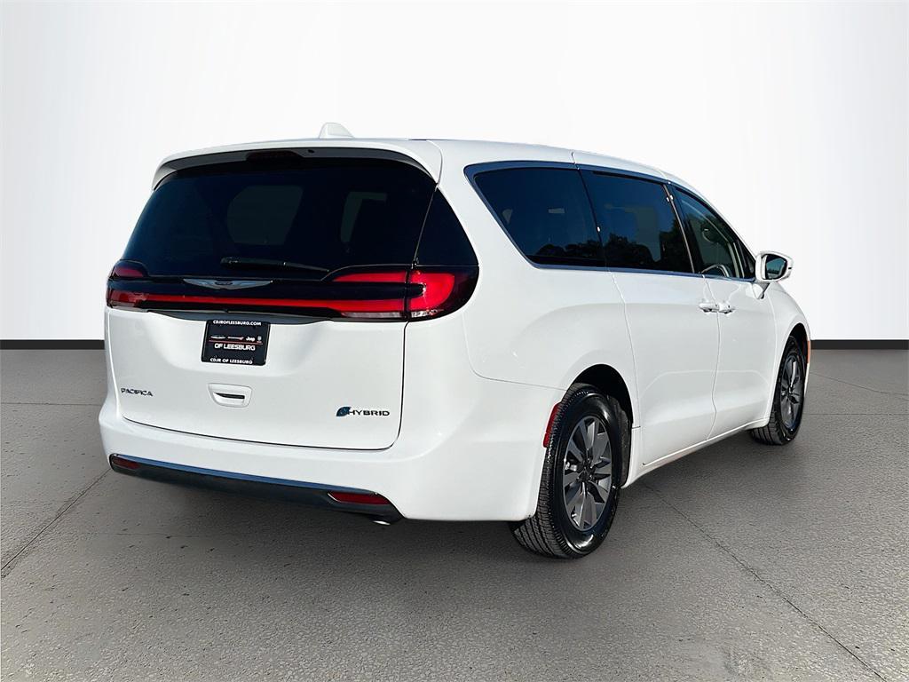 used 2022 Chrysler Pacifica Hybrid car, priced at $26,834