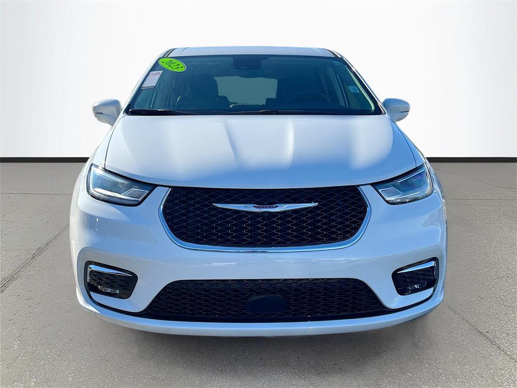 used 2022 Chrysler Pacifica Hybrid car, priced at $26,834