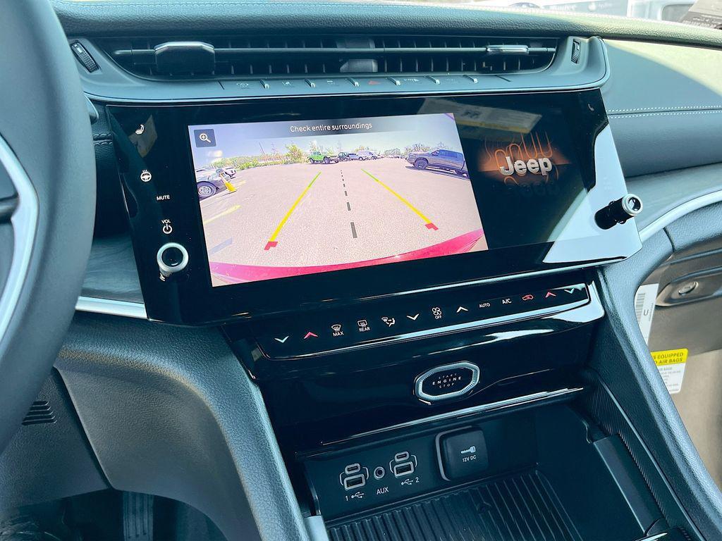 new 2026 Jeep Grand Cherokee car, priced at $41,211