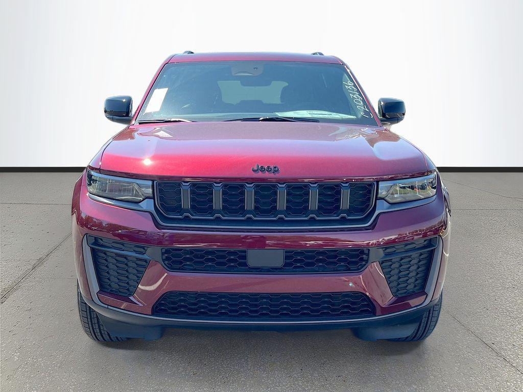 new 2026 Jeep Grand Cherokee car, priced at $41,211