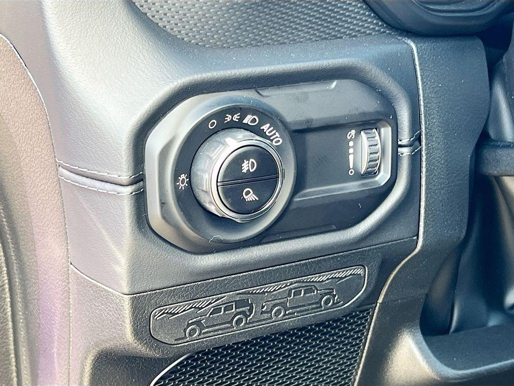 new 2026 Jeep Gladiator car, priced at $55,749