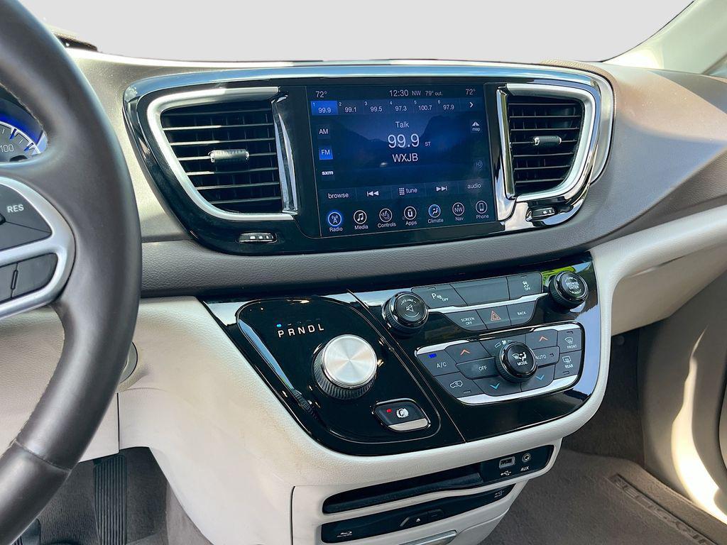 used 2017 Chrysler Pacifica car, priced at $16,713