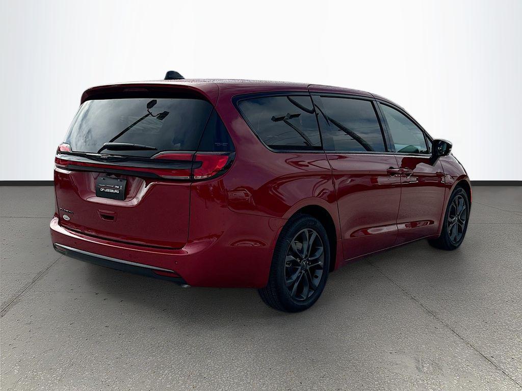 new 2026 Chrysler Pacifica car, priced at $37,353