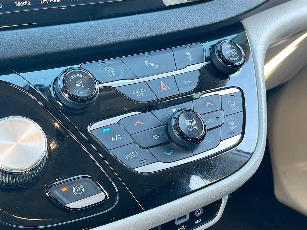 used 2017 Chrysler Pacifica car, priced at $10,661