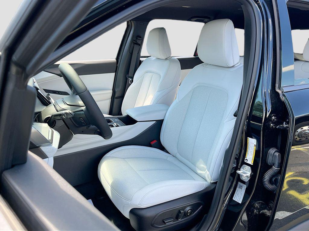 new 2026 Jeep Cherokee car, priced at $34,185