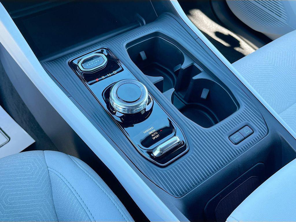 new 2026 Jeep Cherokee car, priced at $39,090