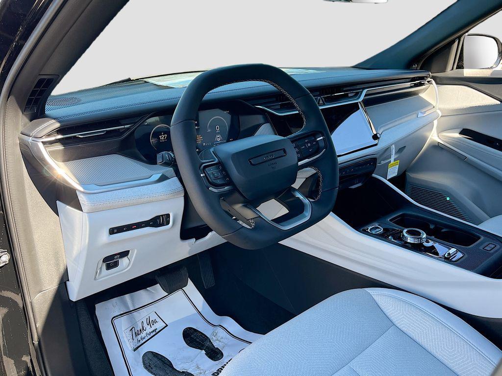 new 2026 Jeep Cherokee car, priced at $39,090