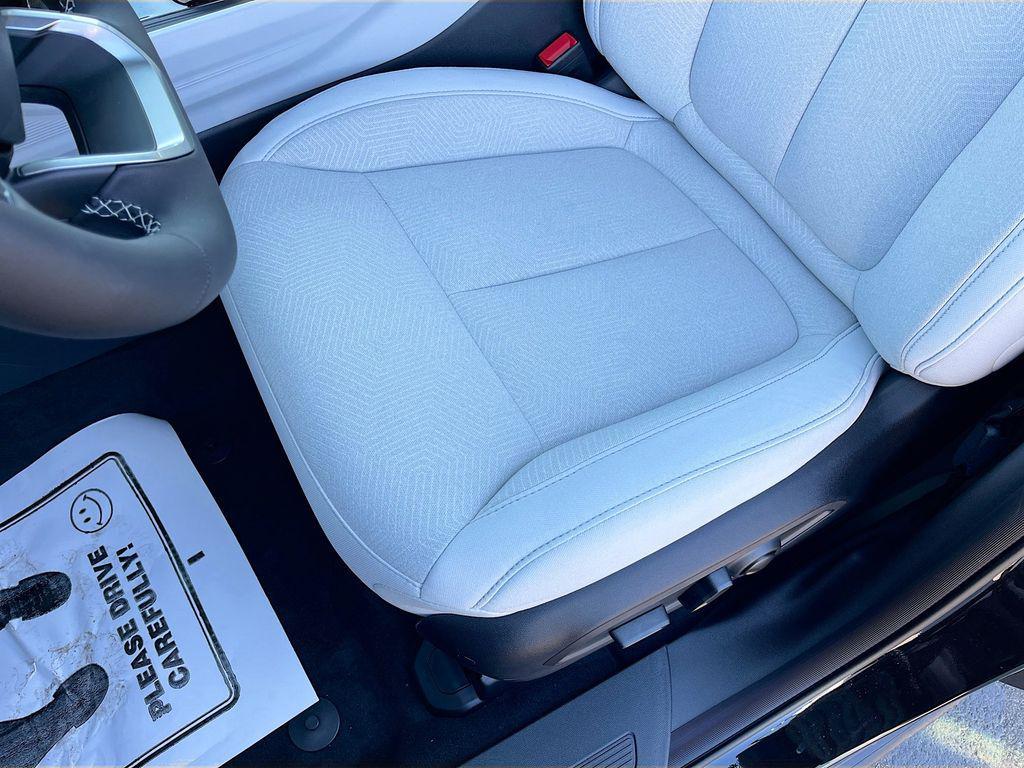 new 2026 Jeep Cherokee car, priced at $39,090