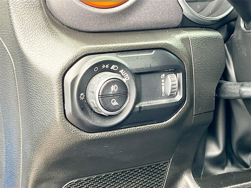 used 2023 Jeep Gladiator car, priced at $34,559