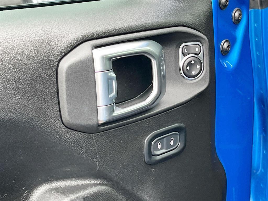 used 2023 Jeep Gladiator car, priced at $34,559