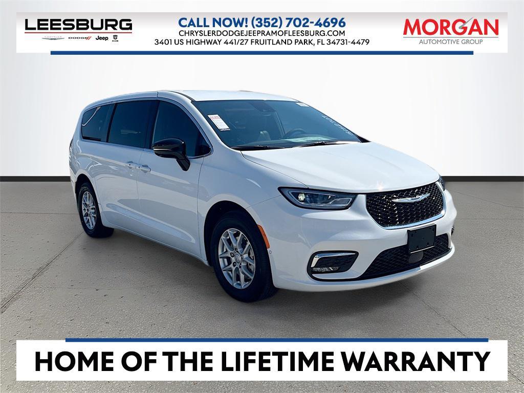 new 2026 Chrysler Pacifica car, priced at $42,081