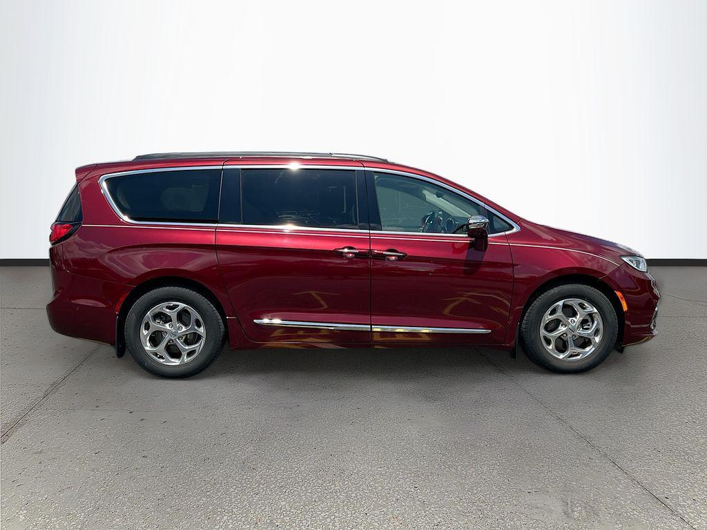 used 2022 Chrysler Pacifica car, priced at $31,093