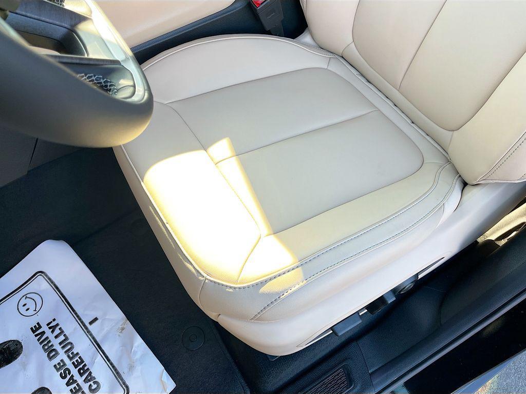 new 2026 Jeep Grand Cherokee car, priced at $43,562