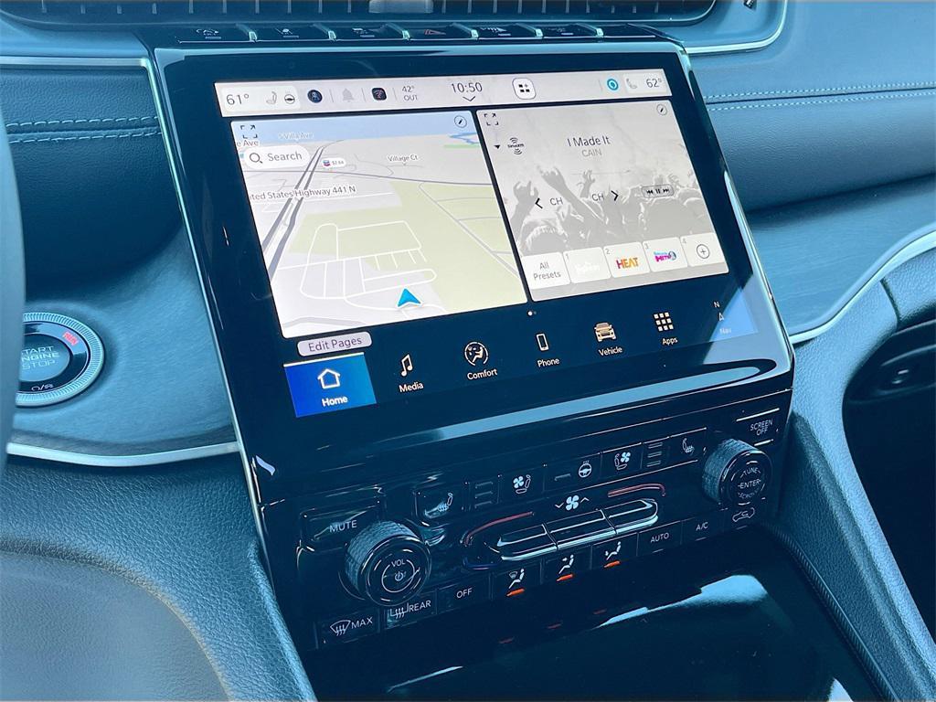 new 2025 Jeep Grand Cherokee car, priced at $38,526