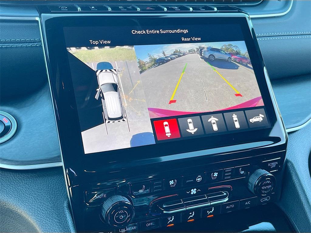 new 2025 Jeep Grand Cherokee car, priced at $38,526