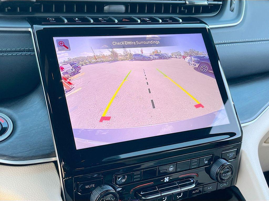 new 2025 Jeep Grand Cherokee L car, priced at $39,380