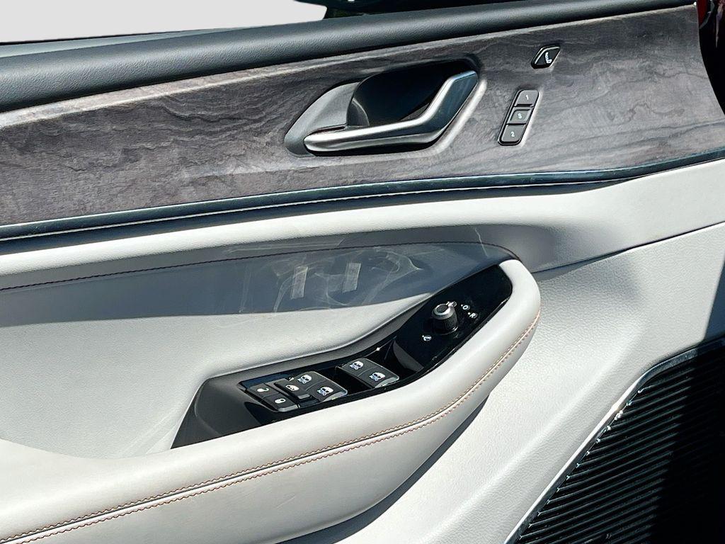 used 2022 Jeep Grand Cherokee L car, priced at $30,656