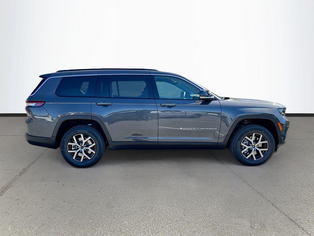 new 2025 Jeep Grand Cherokee L car, priced at $41,998