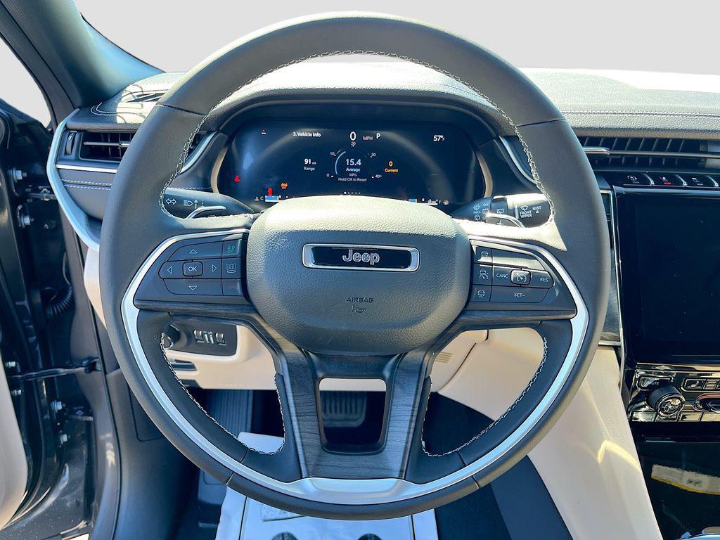 new 2025 Jeep Grand Cherokee L car, priced at $41,998