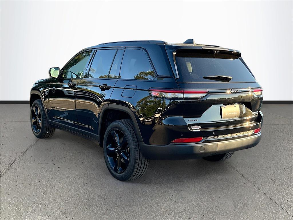 new 2025 Jeep Grand Cherokee car, priced at $43,740
