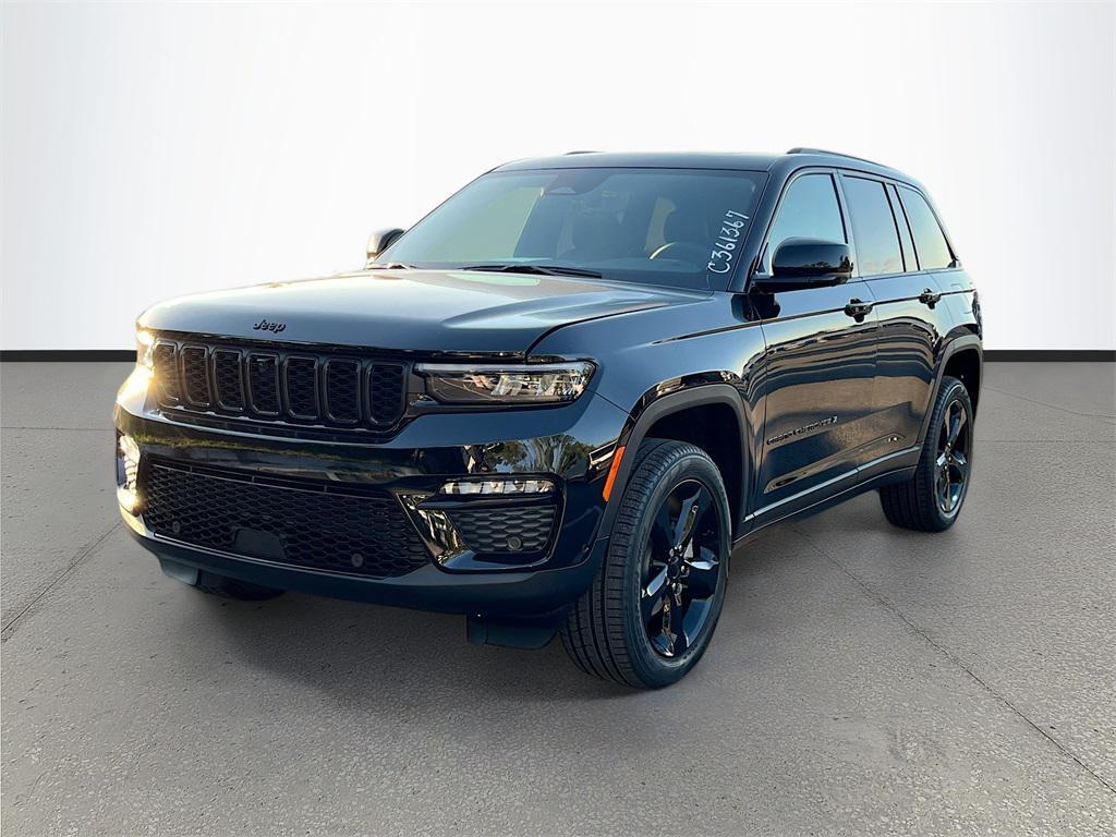 new 2025 Jeep Grand Cherokee car, priced at $43,740