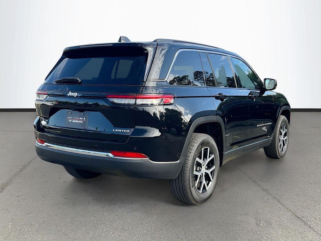 used 2025 Jeep Grand Cherokee car, priced at $39,954
