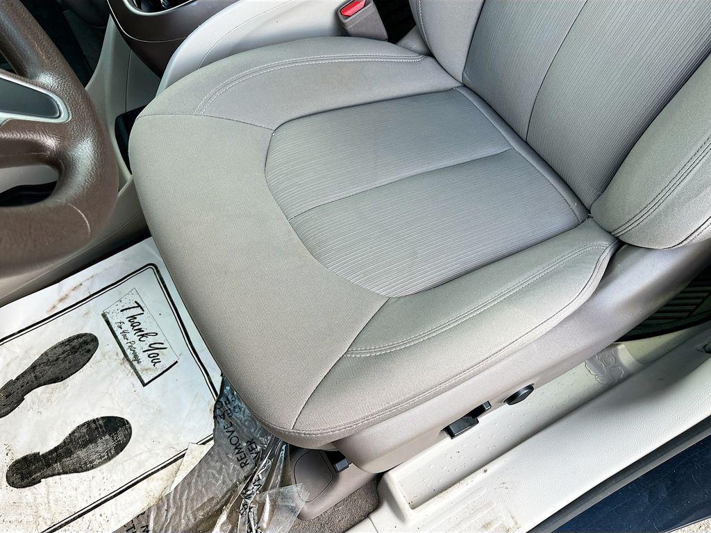 used 2020 Chrysler Pacifica car, priced at $13,550