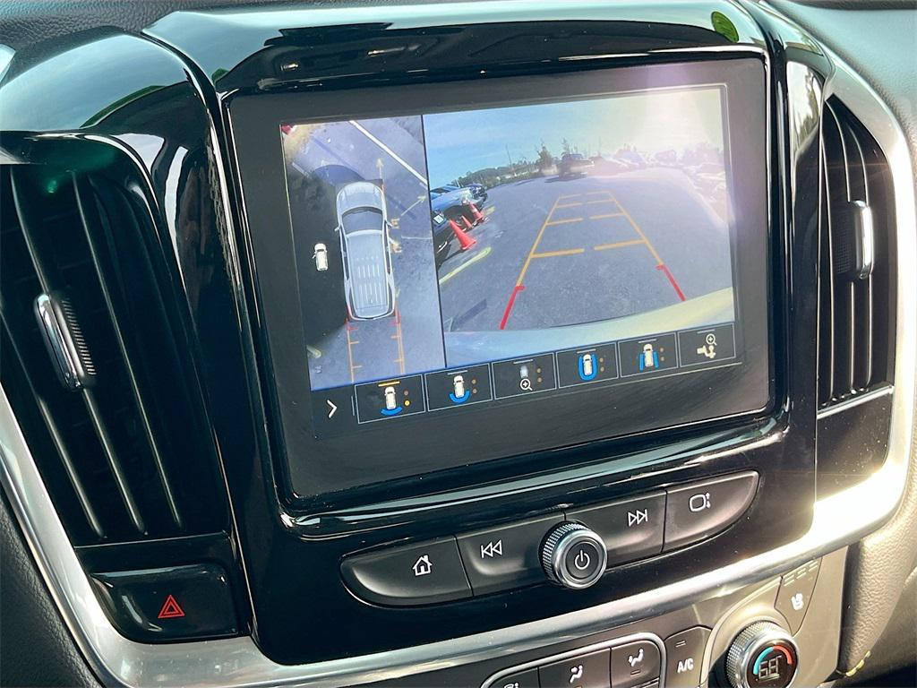 used 2020 Chevrolet Traverse car, priced at $30,991