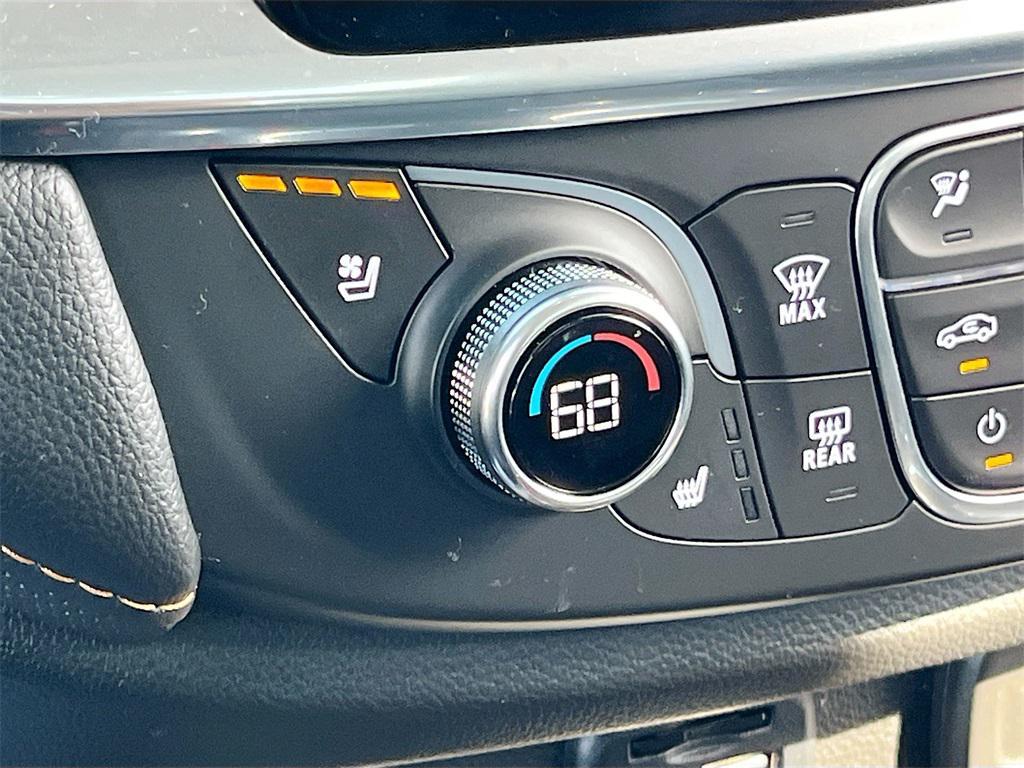 used 2020 Chevrolet Traverse car, priced at $30,991