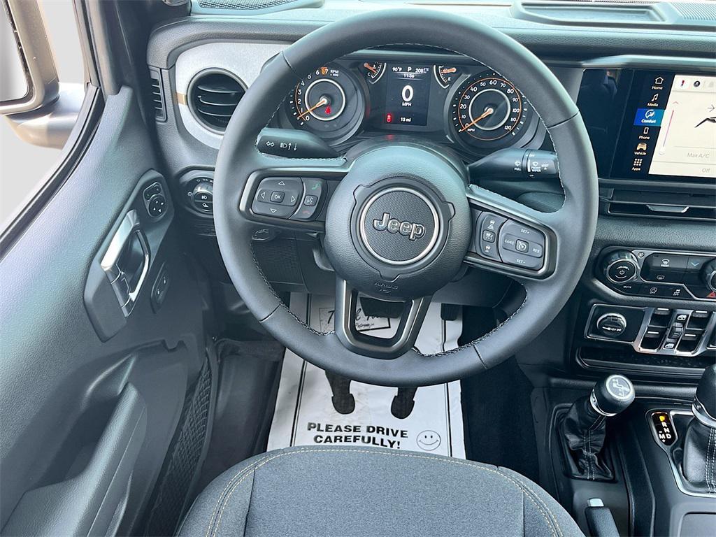 new 2025 Jeep Gladiator car, priced at $37,170