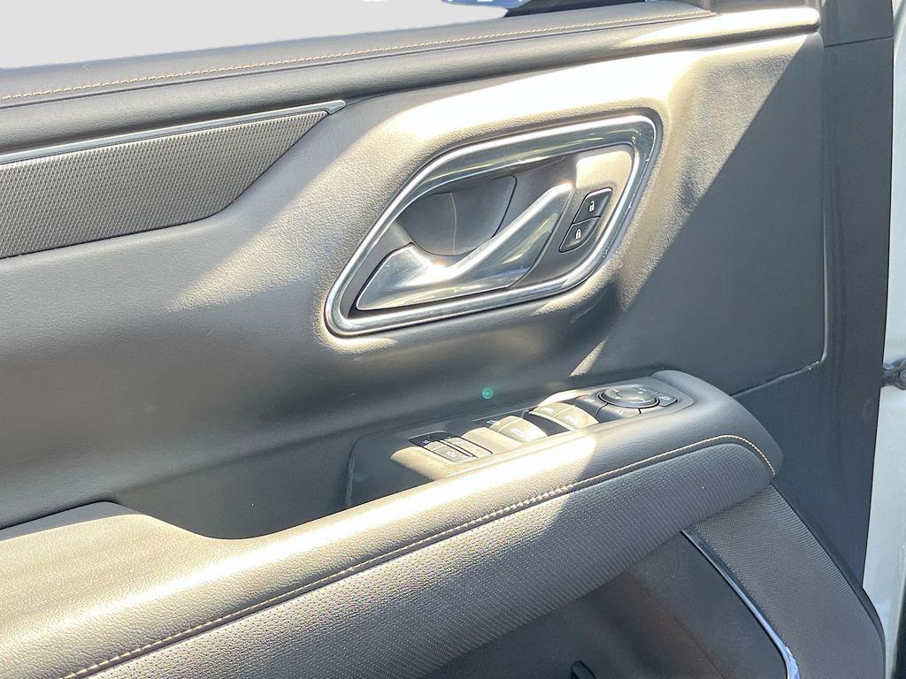 used 2023 GMC Yukon car, priced at $55,248