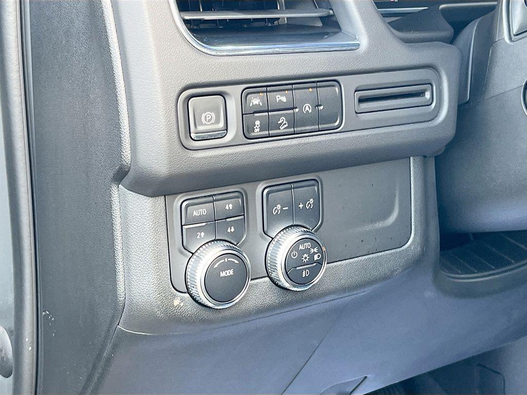 used 2023 GMC Yukon car, priced at $55,248