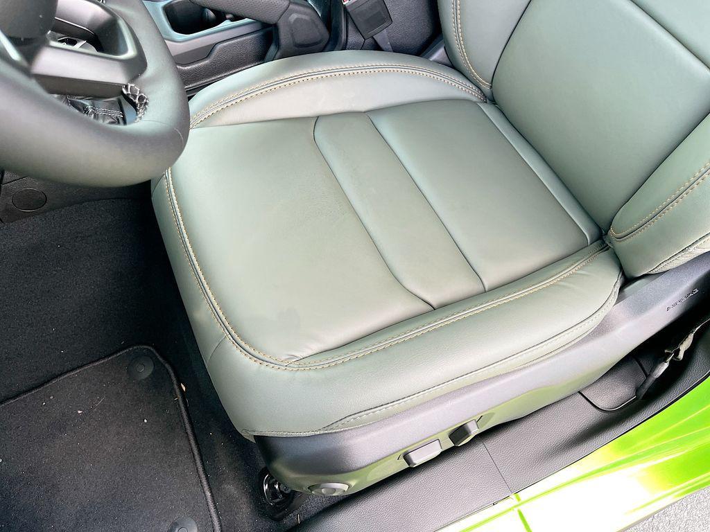new 2026 Jeep Gladiator car, priced at $59,420
